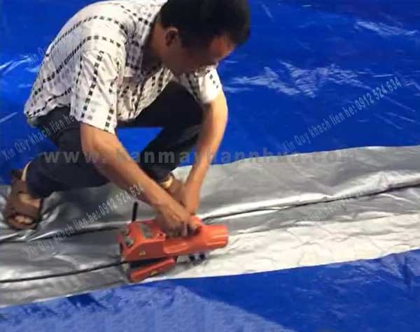 Máy hàn bạt phủ mui xe - máy hàn bạt nhựa tự động